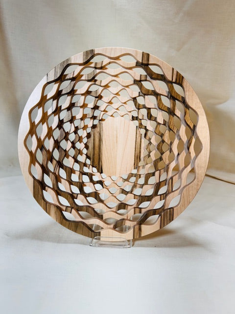 Beveled Round Top Lattice Bowl