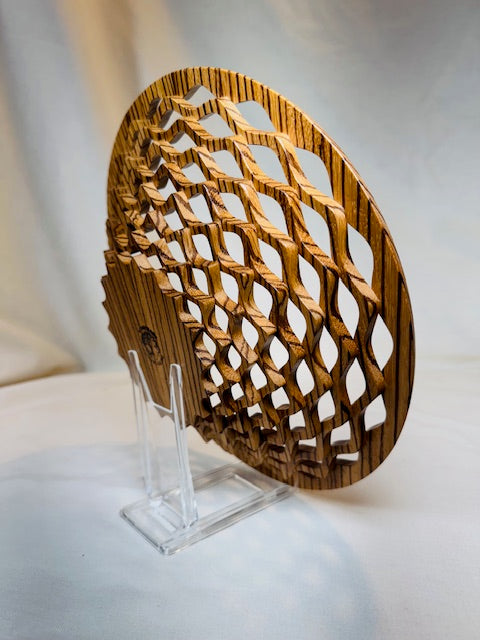 Beveled Edge Round Top Lattice Bowl