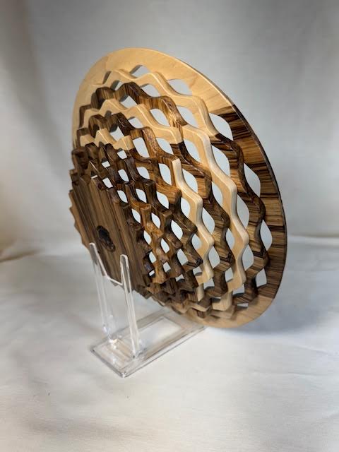 Etched Round Top Lattice Bowl