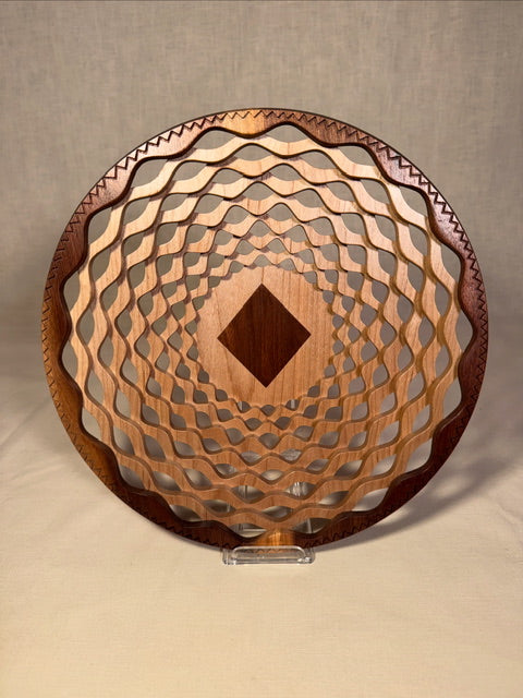 Etched Round Top Lattice Bowl