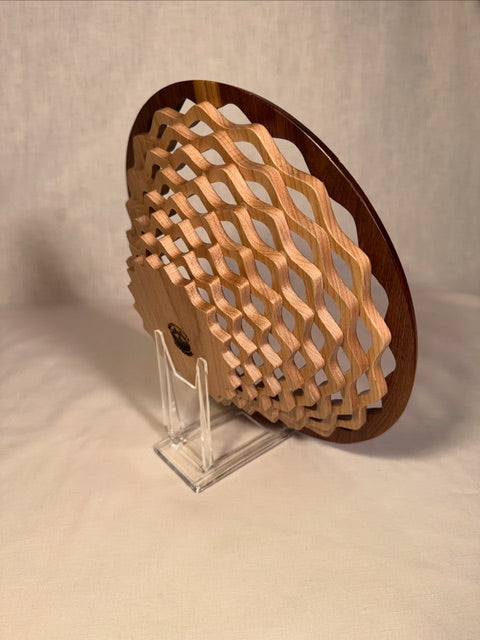 Etched Round Top Lattice Bowl